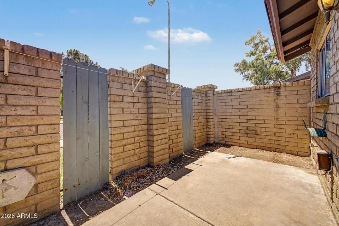 Real Estate Picture 26