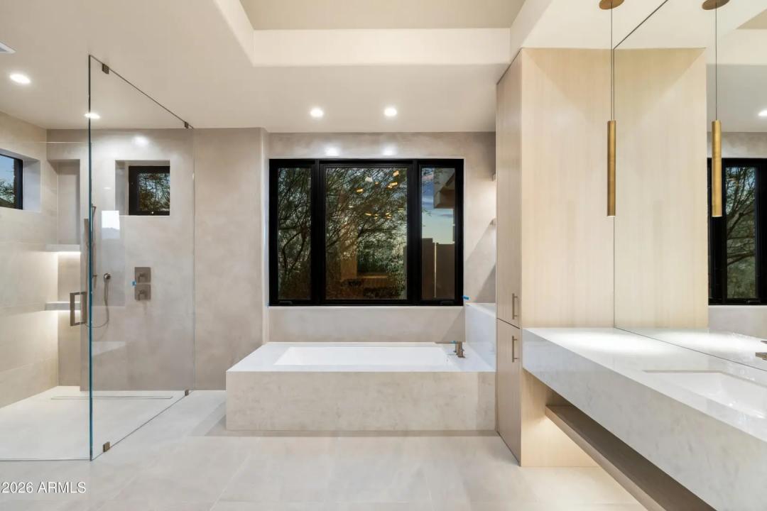 Real Estate Picture 26