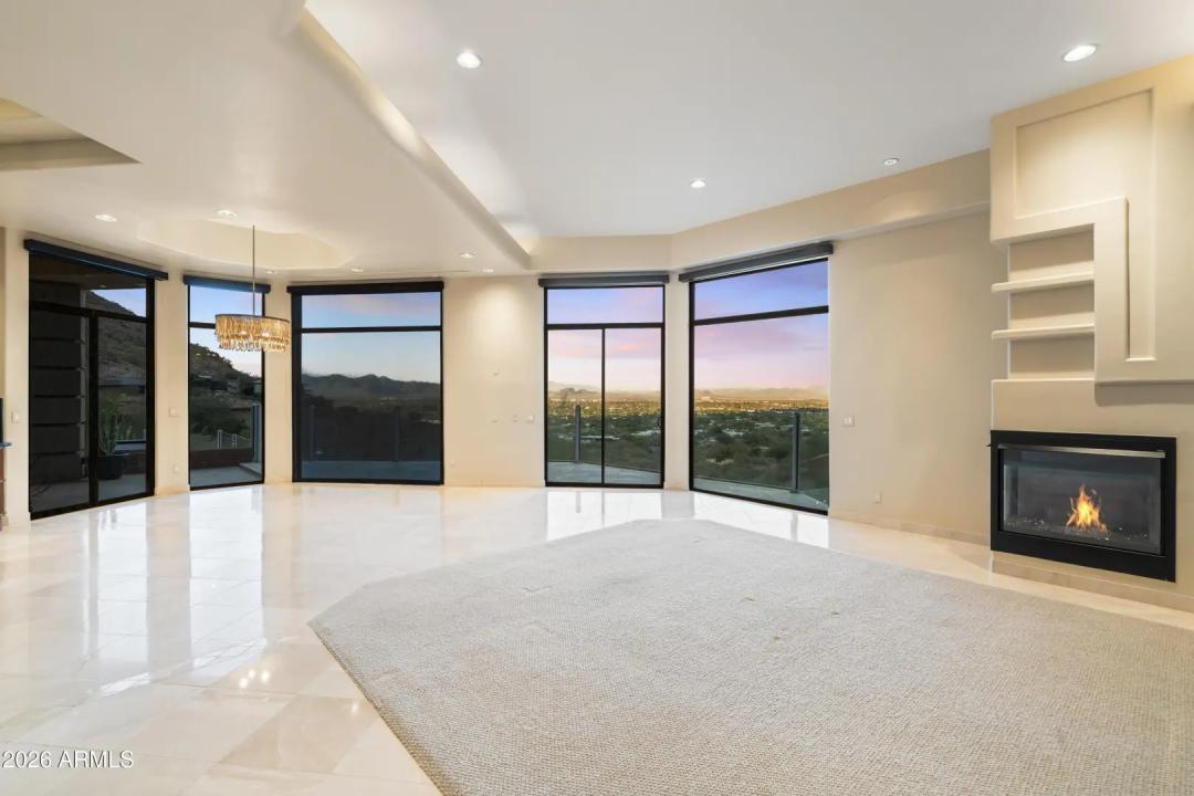 Real Estate Picture 19