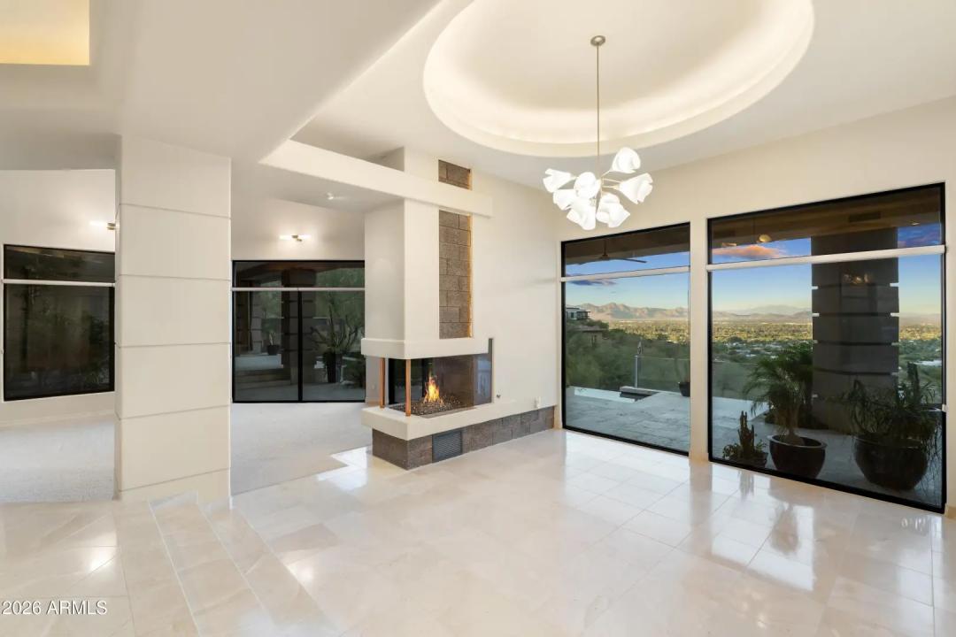 Real Estate Picture 9