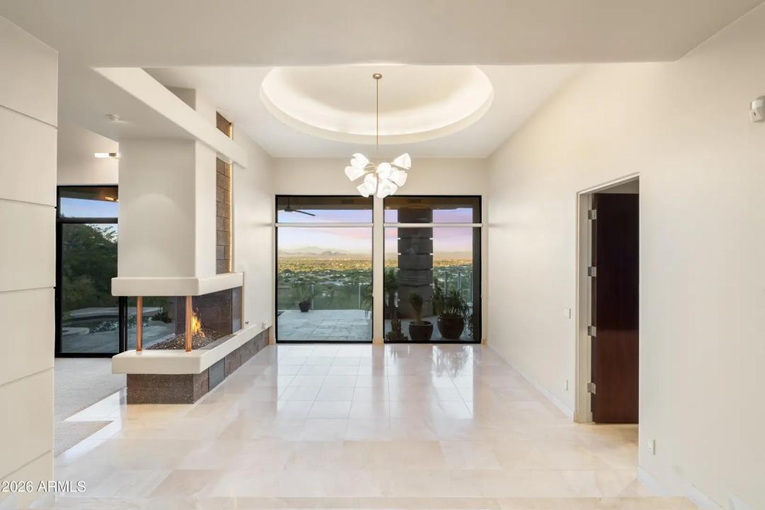 Real Estate Picture 10