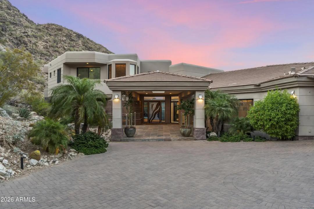 Real Estate Picture 4