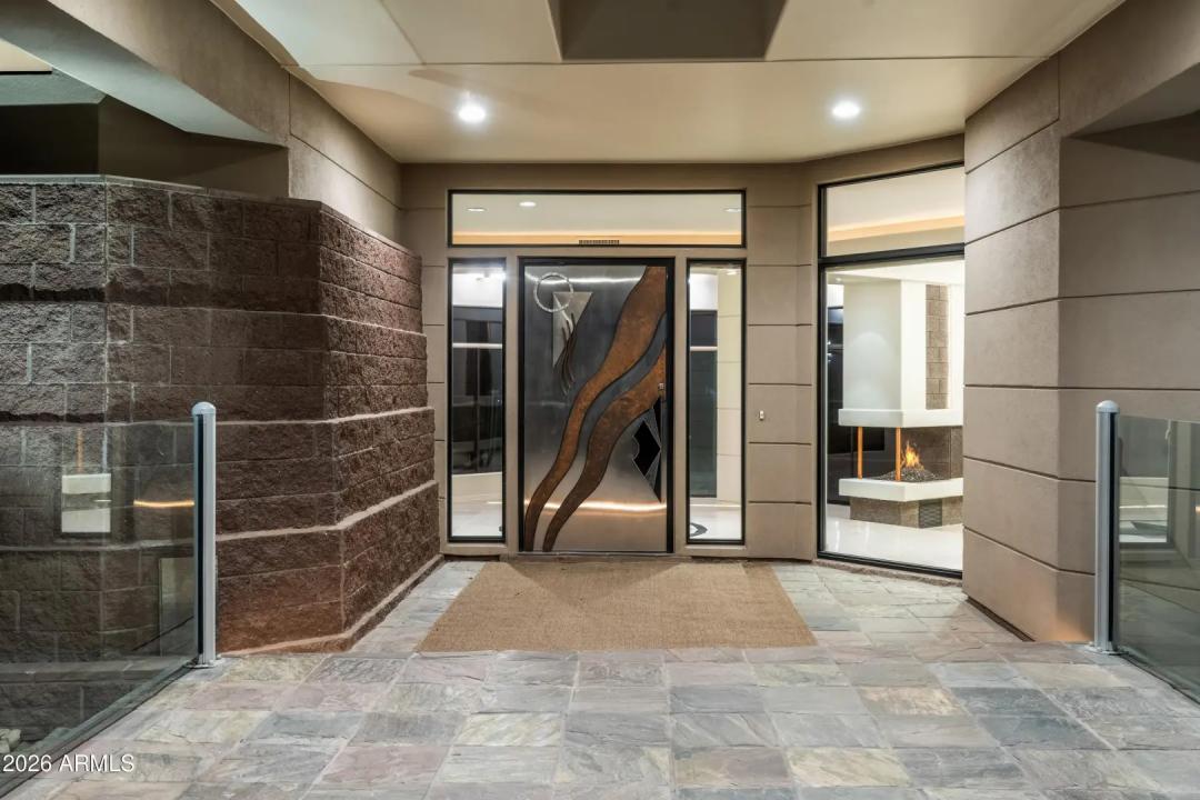 Real Estate Picture 5