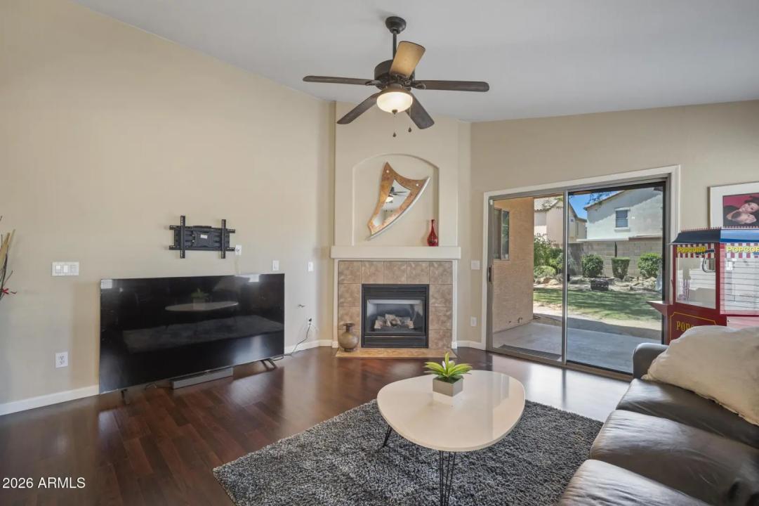 Real Estate Picture 19