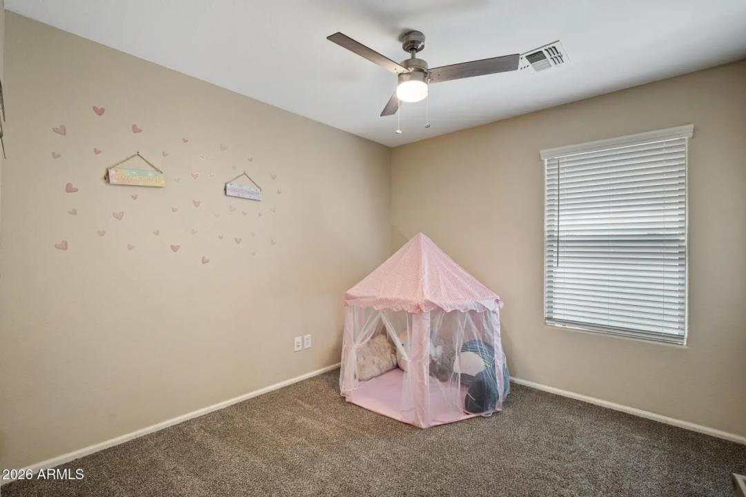 Real Estate Picture 21