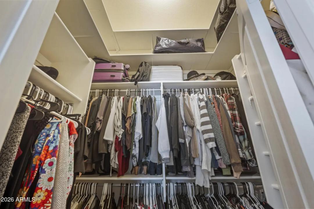 Real Estate Picture 28
