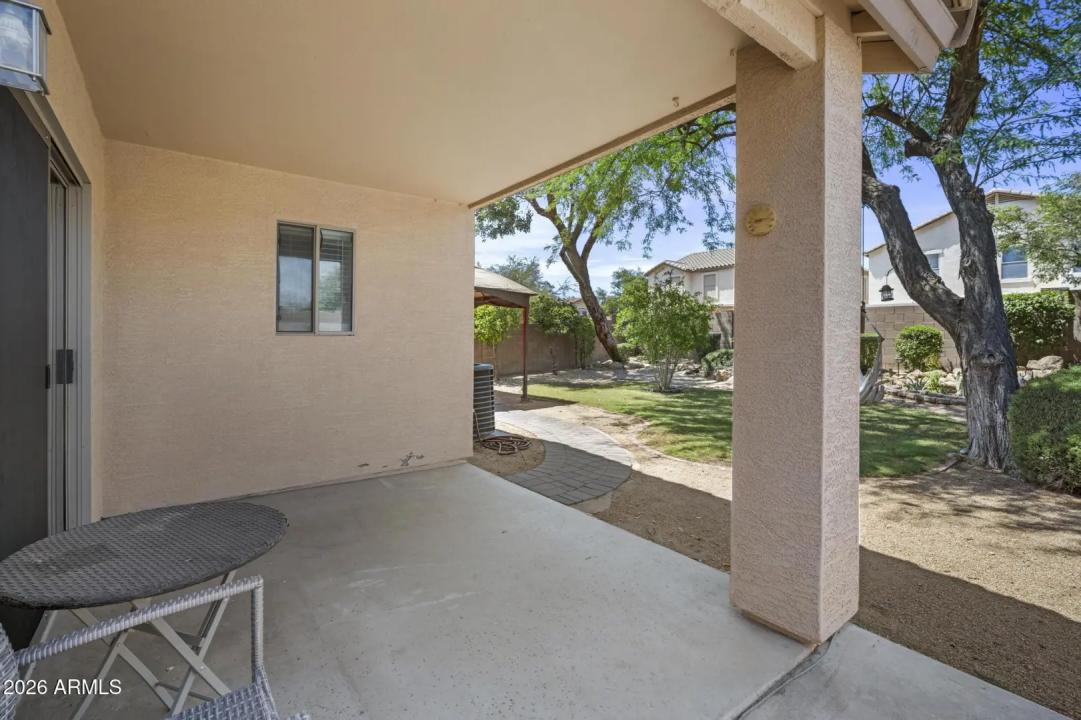 Real Estate Picture 30