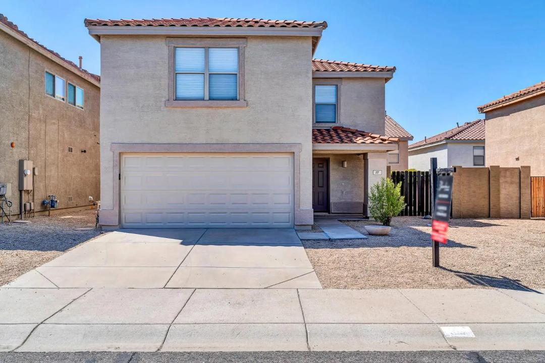 Real Estate Picture 3