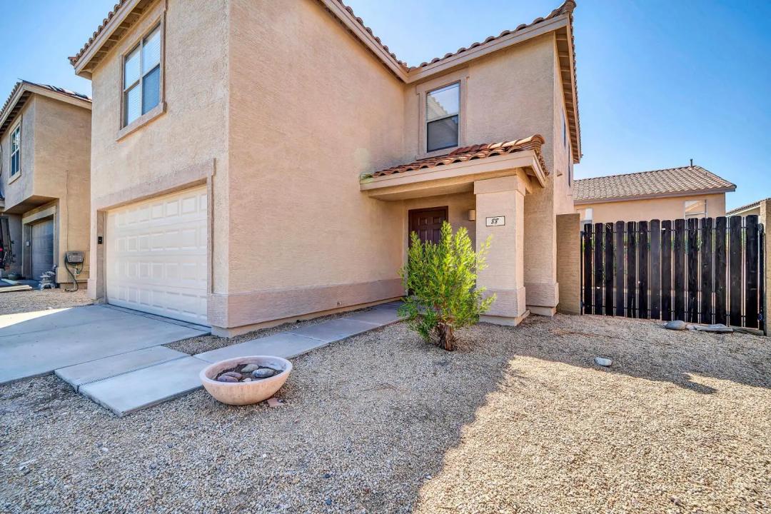 Real Estate Picture 3