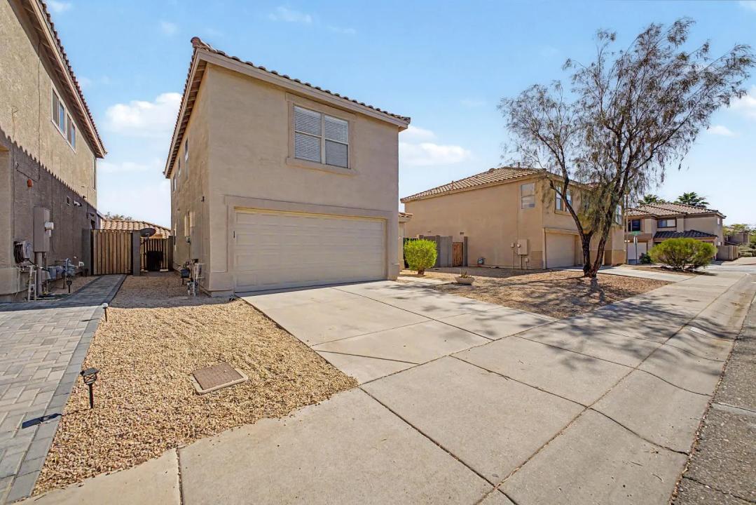 Real Estate Picture 2