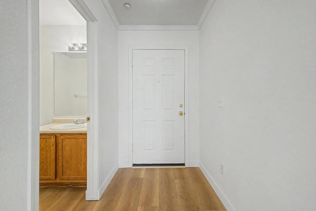 Real Estate Picture 21
