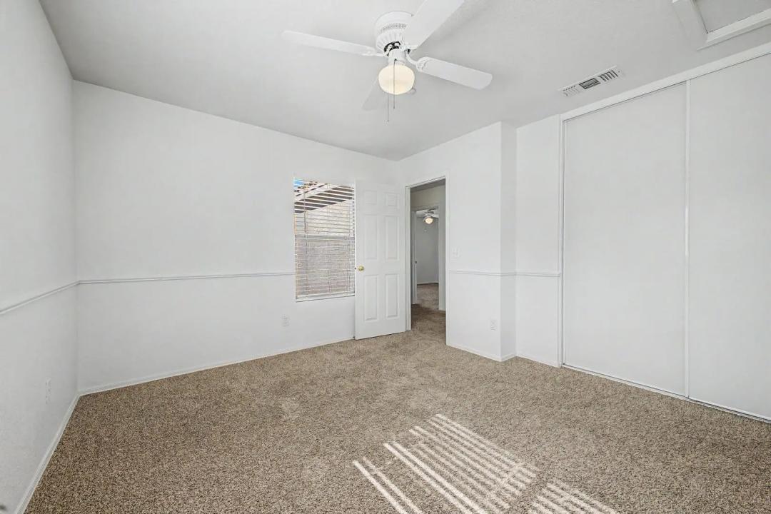 Real Estate Picture 35
