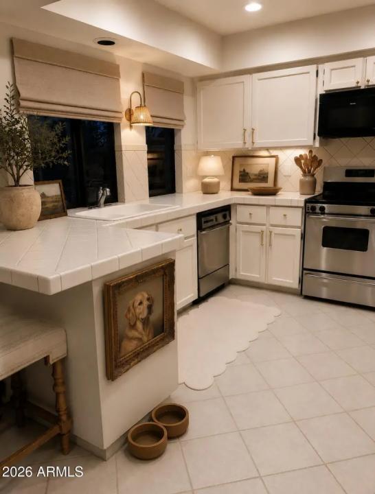 Real Estate Picture 3