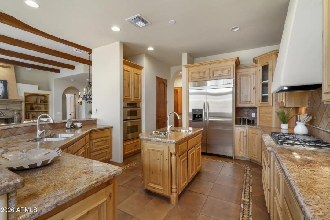 Real Estate Picture 16