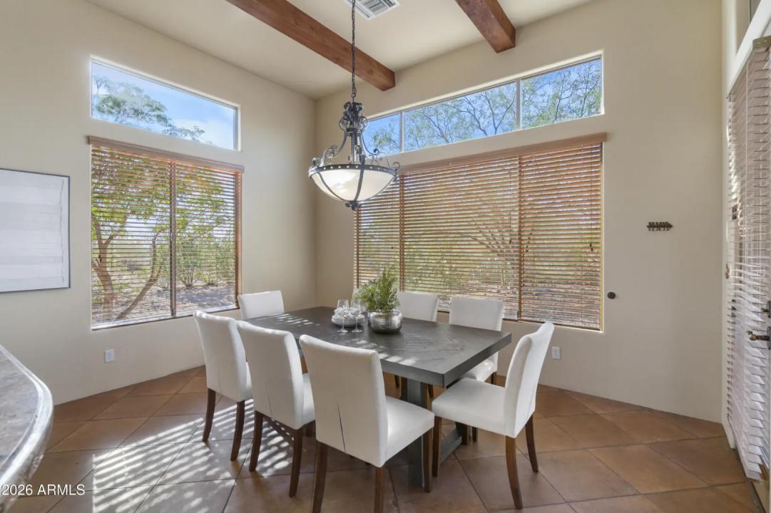 Real Estate Picture 12