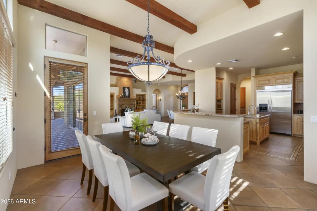 Real Estate Picture 11