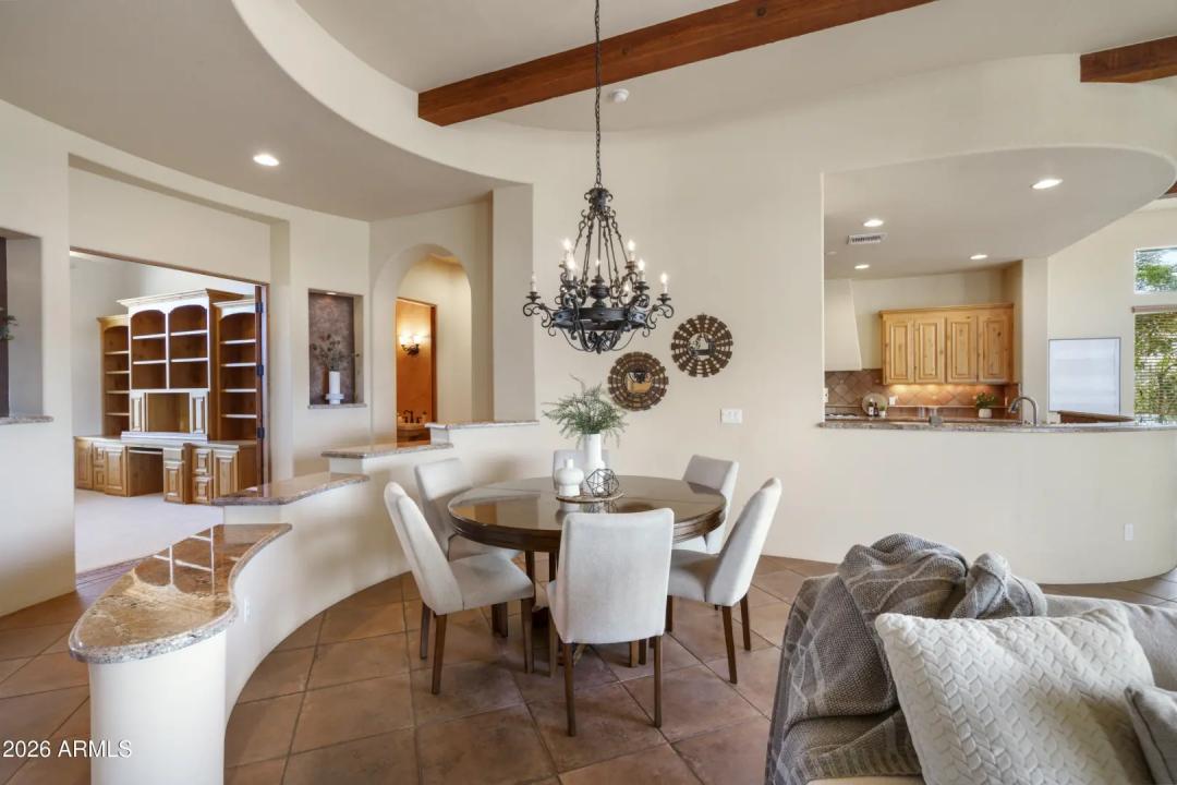 Real Estate Picture 13