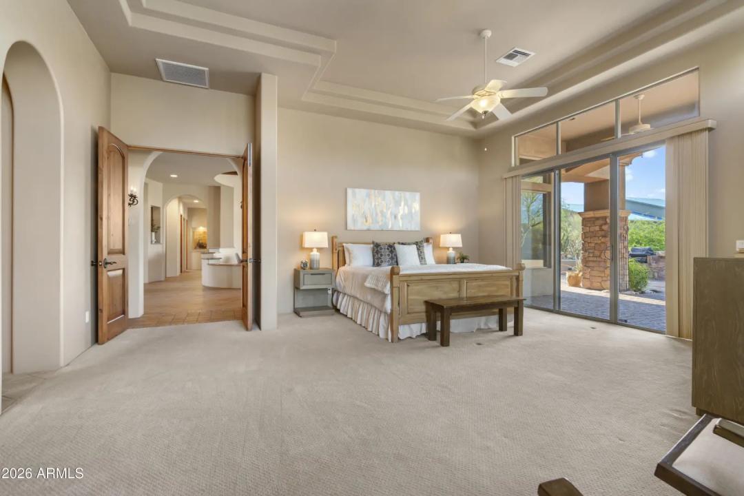 Real Estate Picture 18