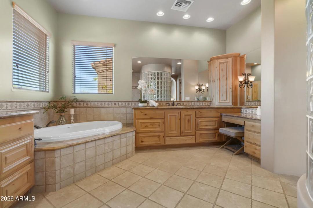 Real Estate Picture 22