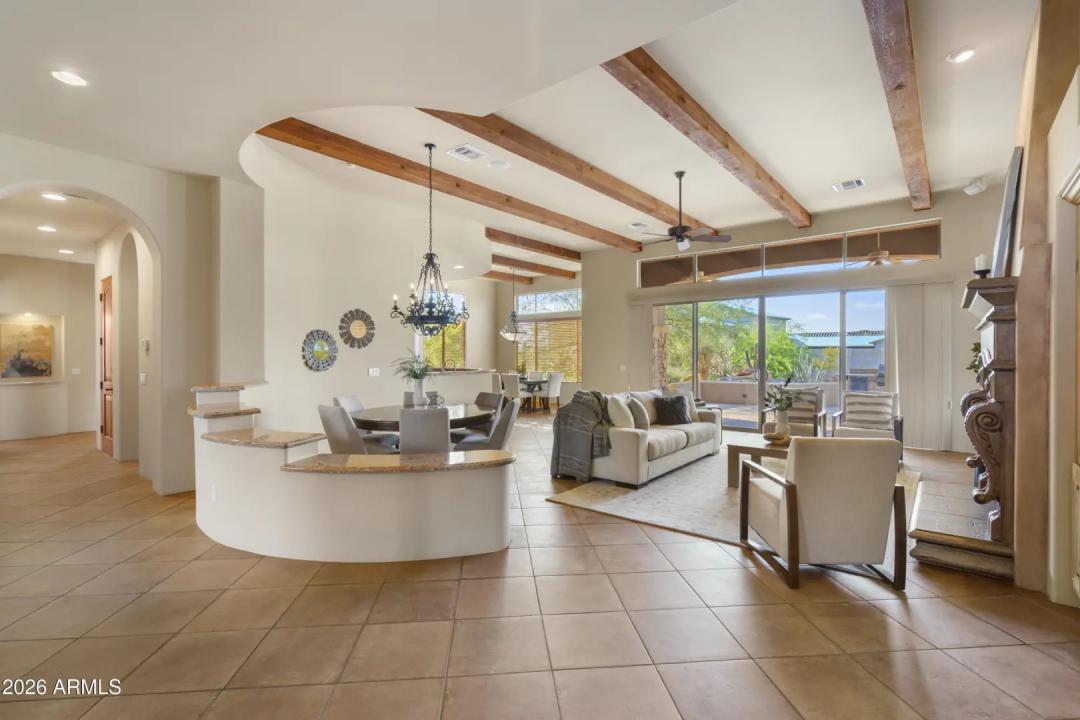 Real Estate Picture 10