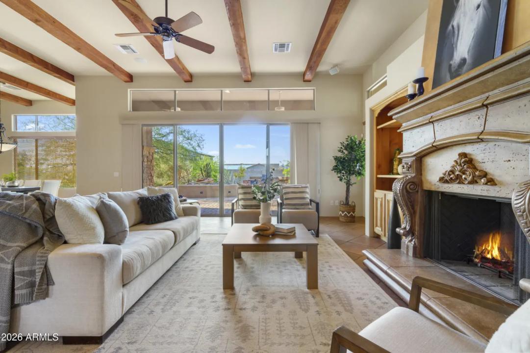 Real Estate Picture 7
