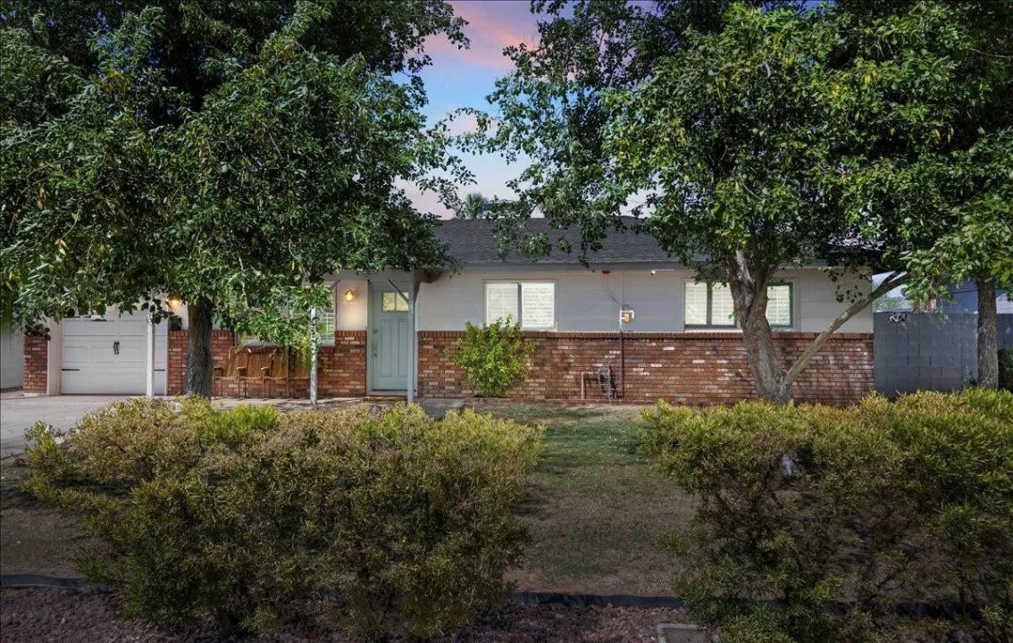 Real Estate Picture 25