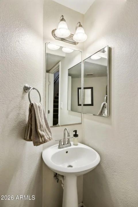 Real Estate Picture 10
