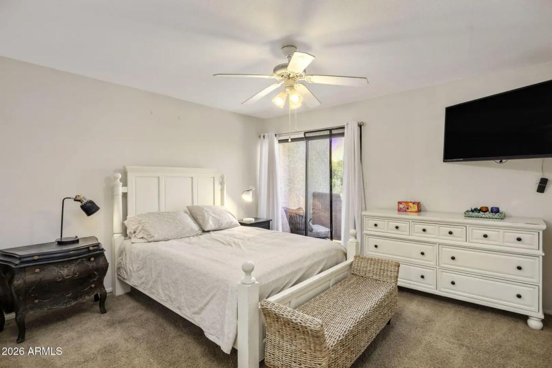 Real Estate Picture 15