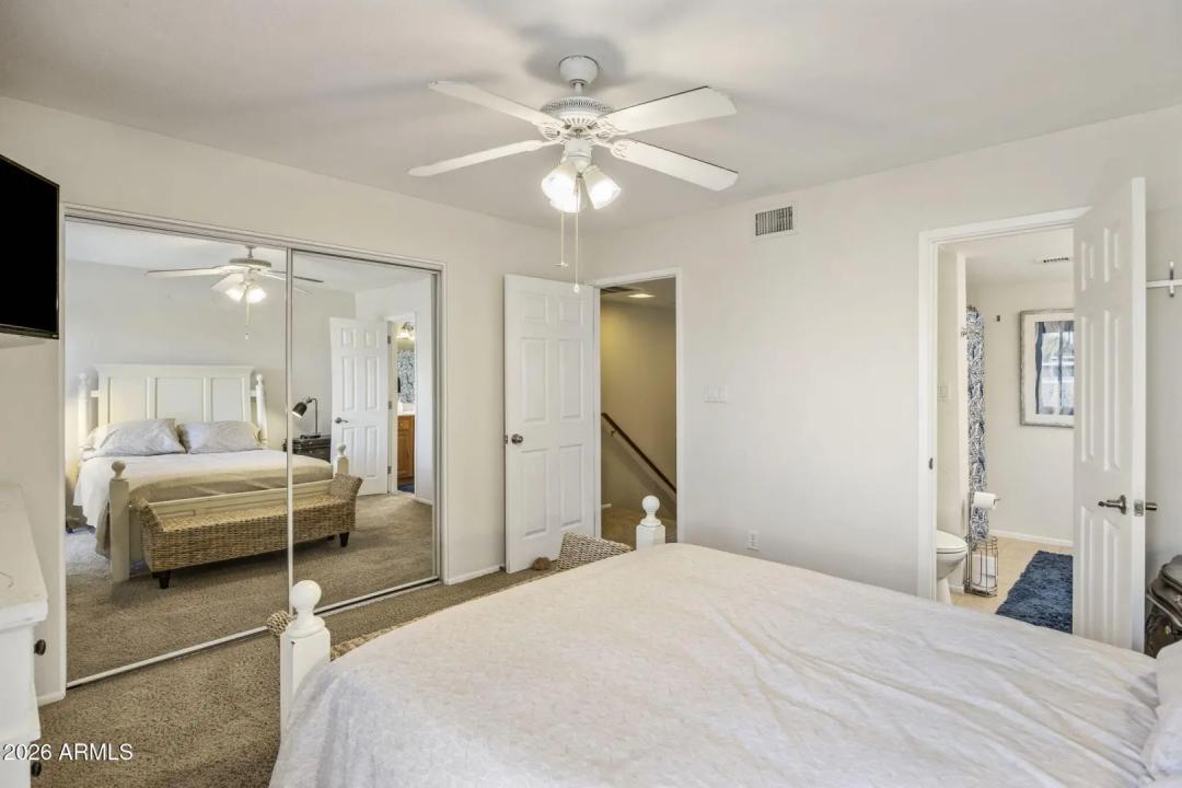 Real Estate Picture 16