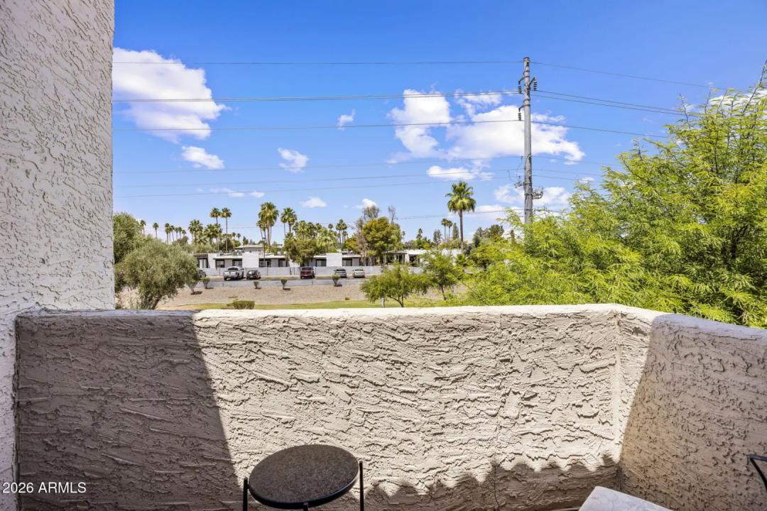 Real Estate Picture 18