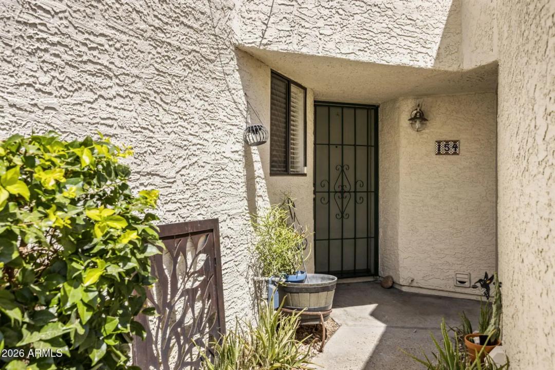 Real Estate Picture 24