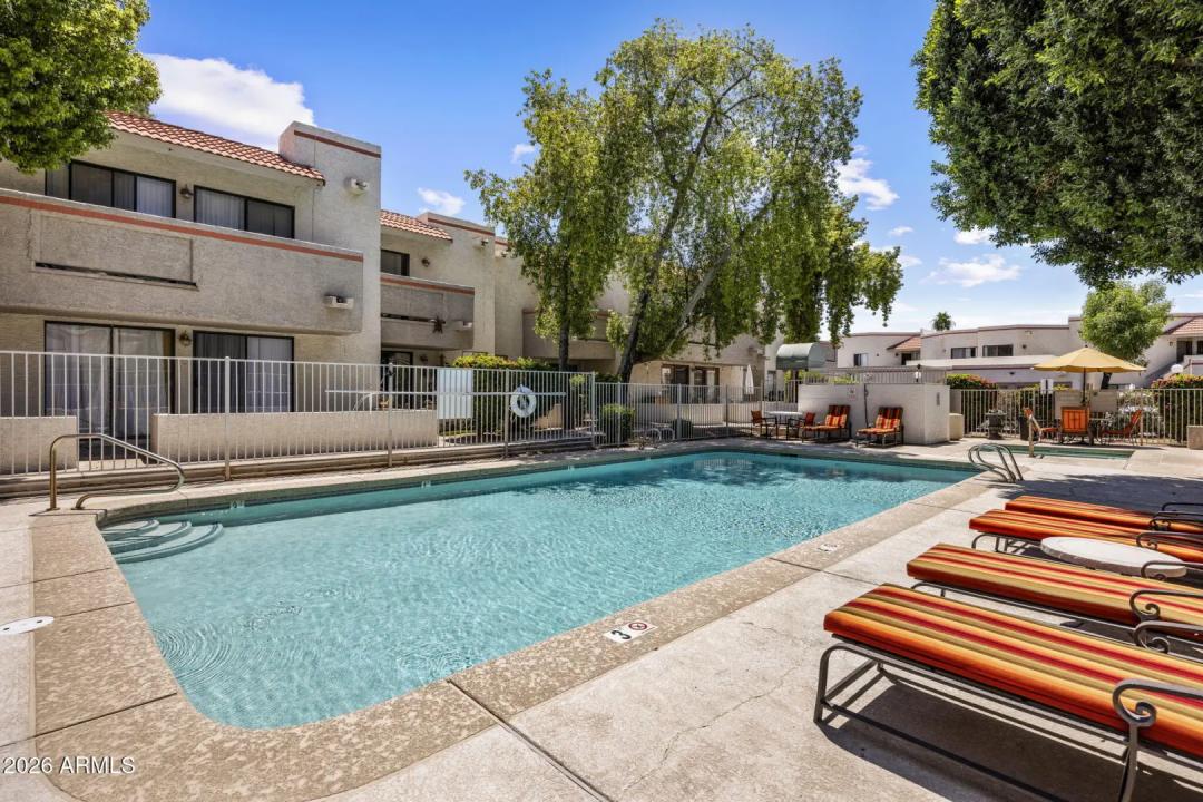 Real Estate Picture 25
