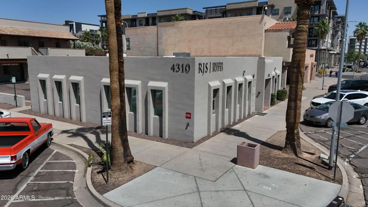 Real Estate Picture 5