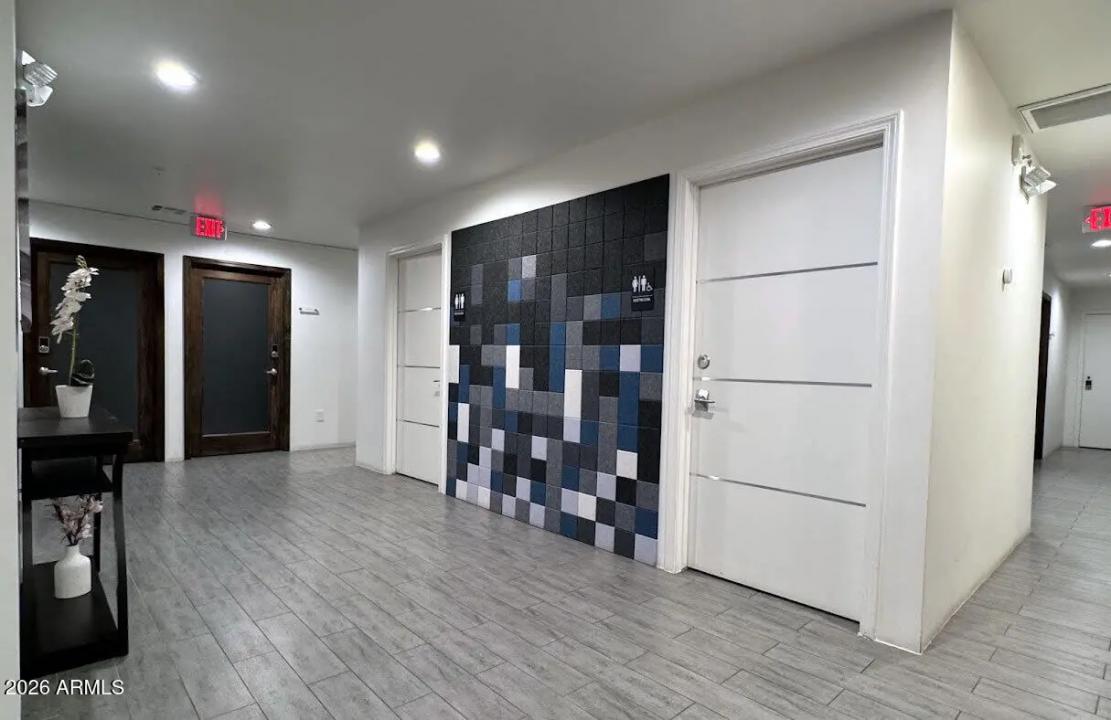 Real Estate Picture 9