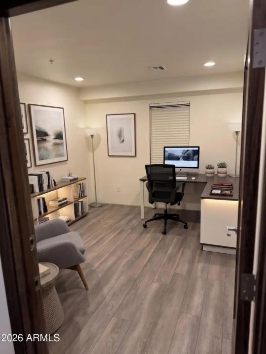 Real Estate Picture 16