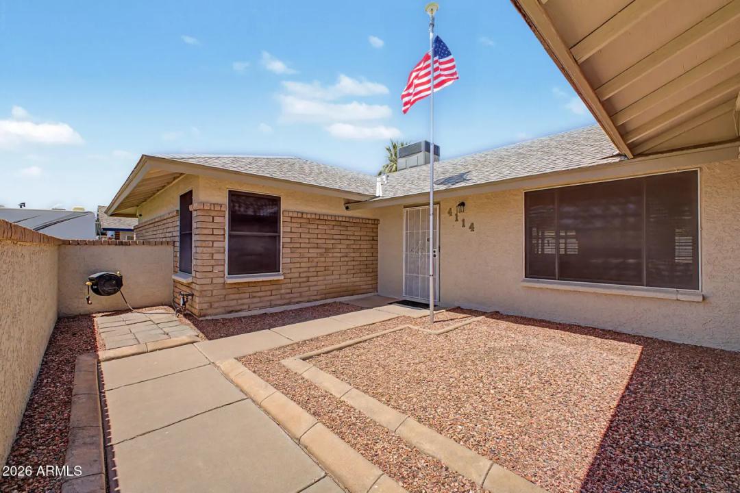 Real Estate Picture 6