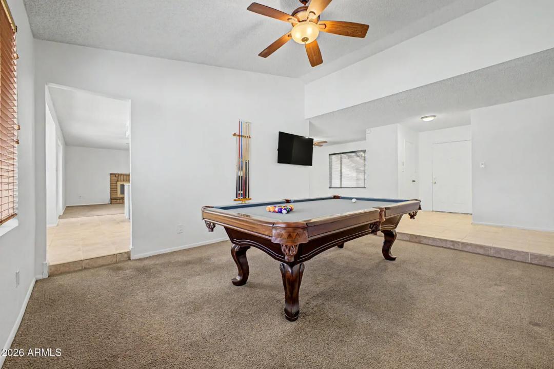 Real Estate Picture 9