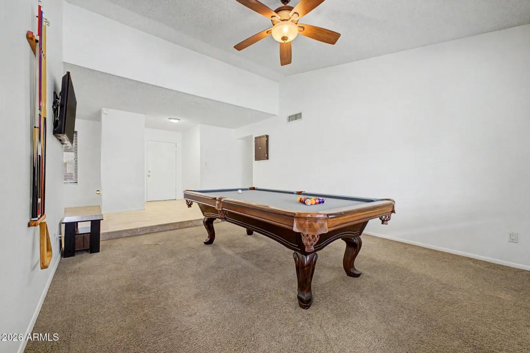 Real Estate Picture 8