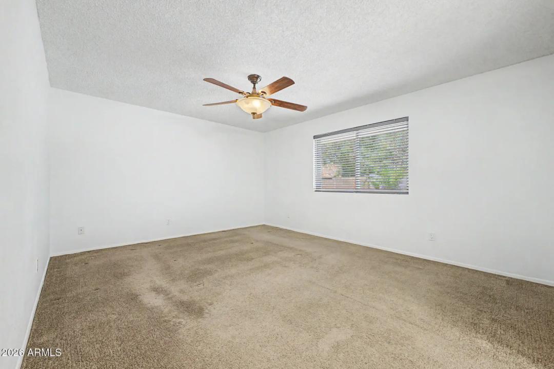 Real Estate Picture 25