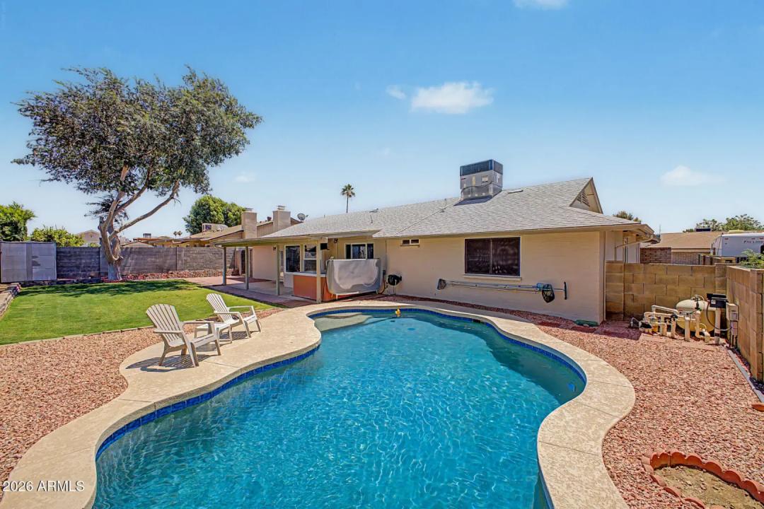 Real Estate Picture 50