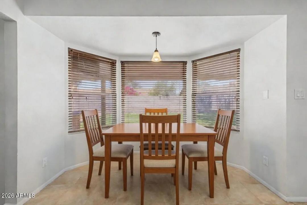 Real Estate Picture 18