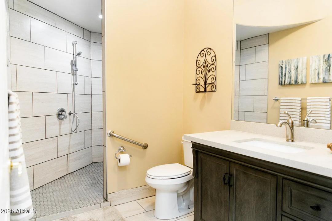 Real Estate Picture 19