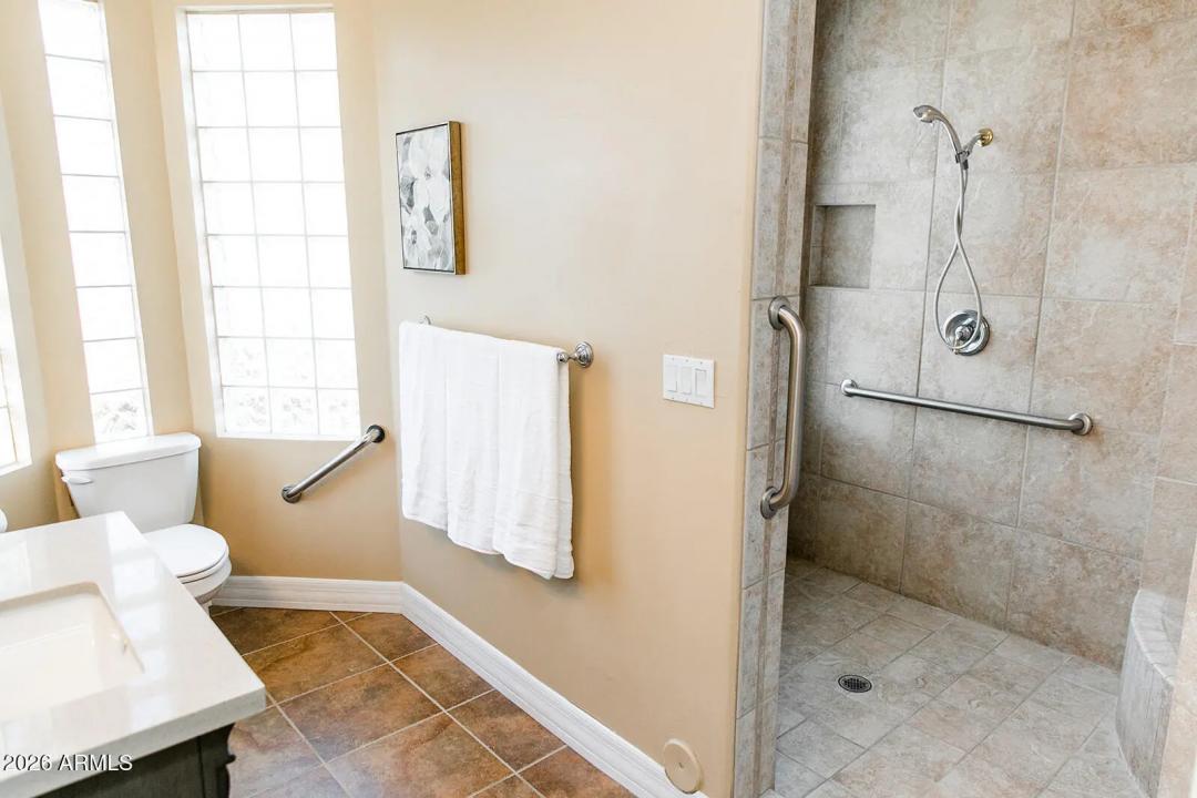 Real Estate Picture 21