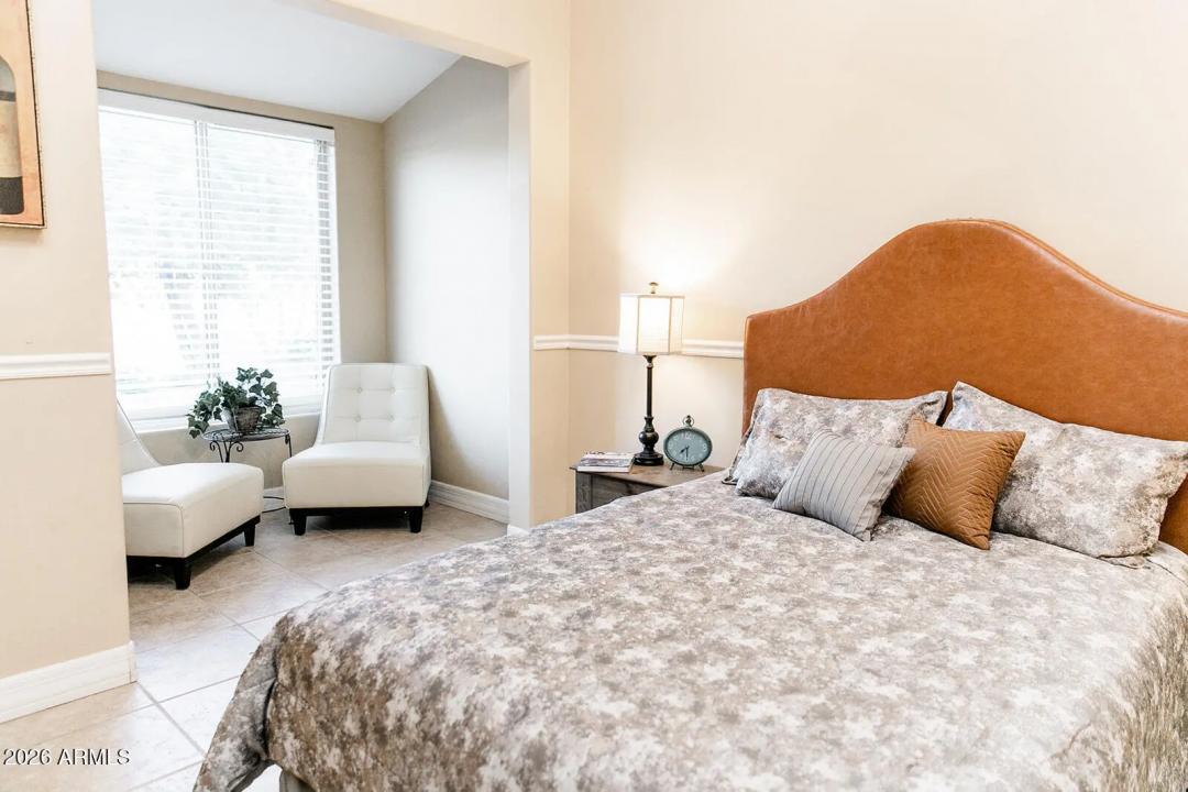 Real Estate Picture 18
