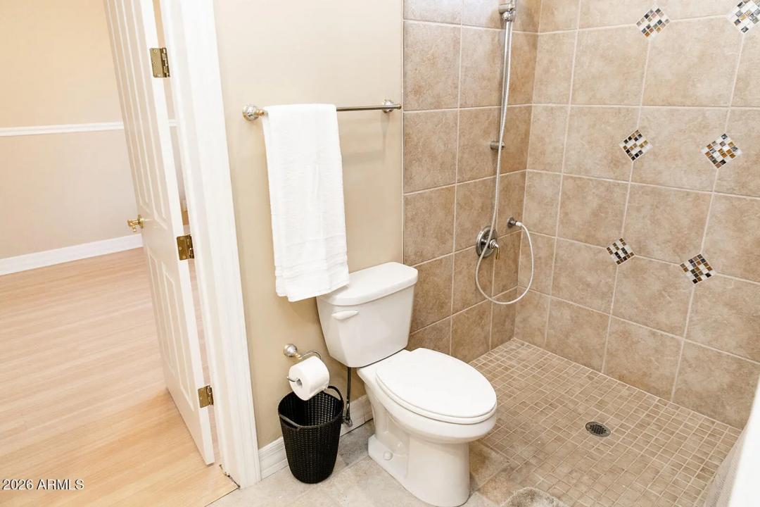 Real Estate Picture 26