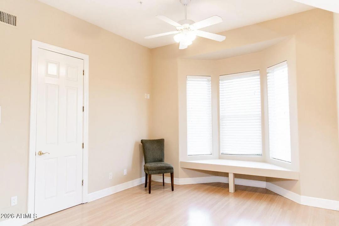 Real Estate Picture 25