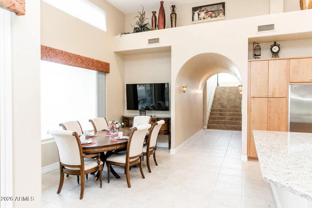 Real Estate Picture 16