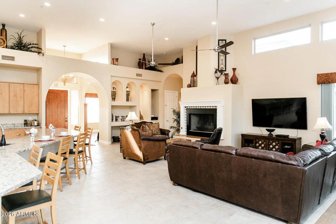 Real Estate Picture 15
