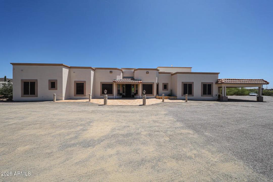 Real Estate Picture 5
