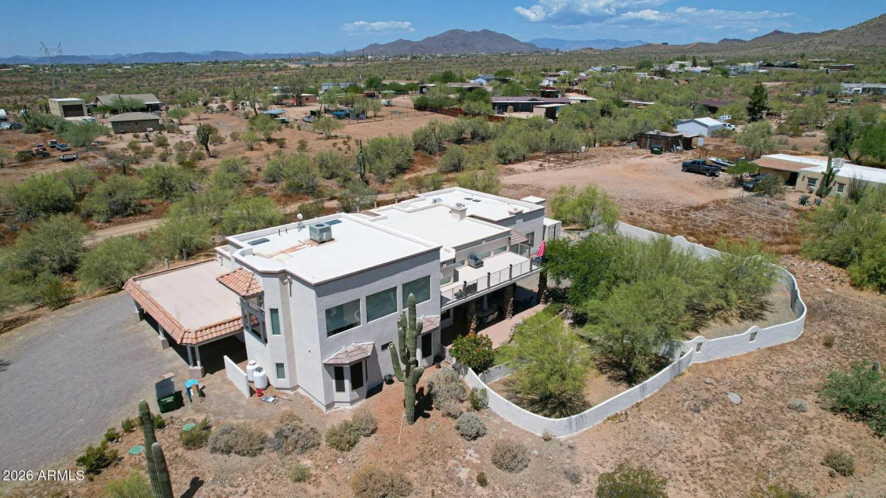 Real Estate Picture 38